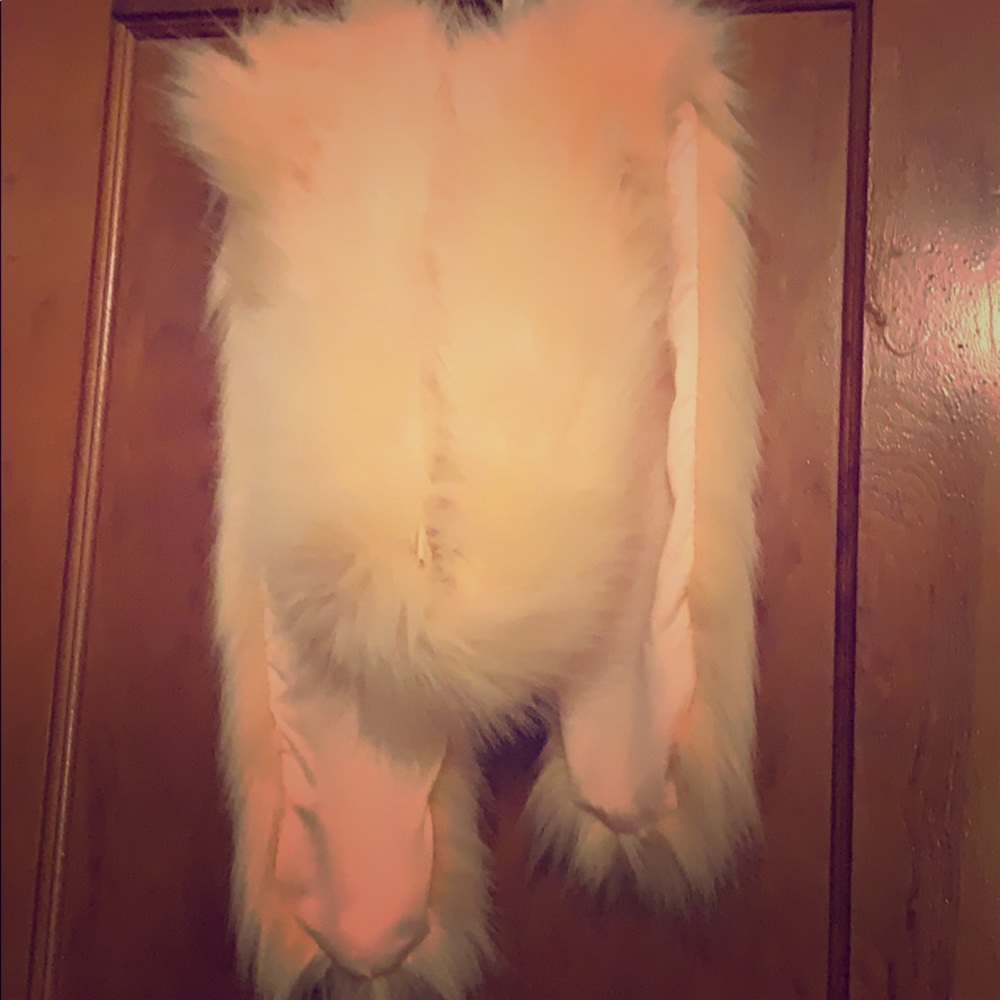 COPY - Blush synthetic fur scarf